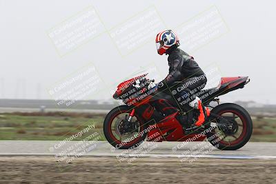 media/Nov-30-2025-TrackDaz (Sun) [[d8b22663df]]/B Group/Session 5 (Wheelie Bump)/